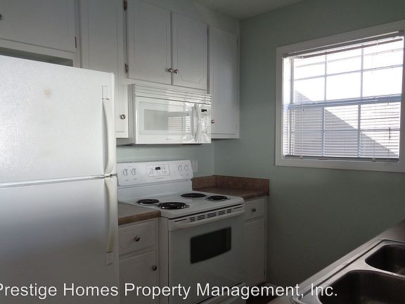 4th image of 217 Camden Dr