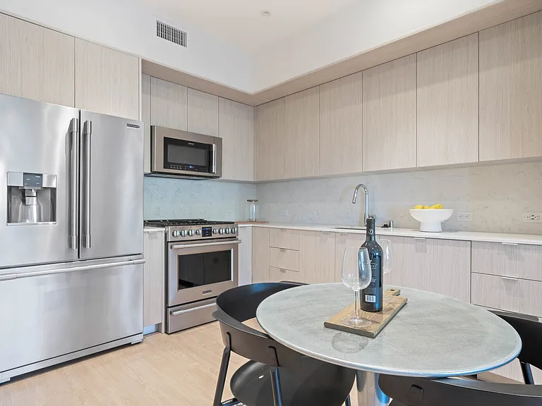 5843 W 88th St — Photo 58