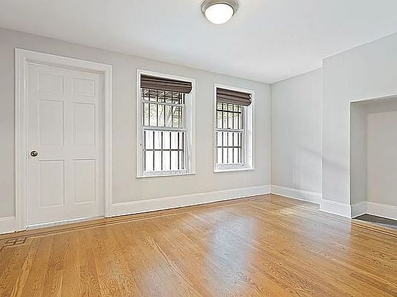 4th image of 650 10th St