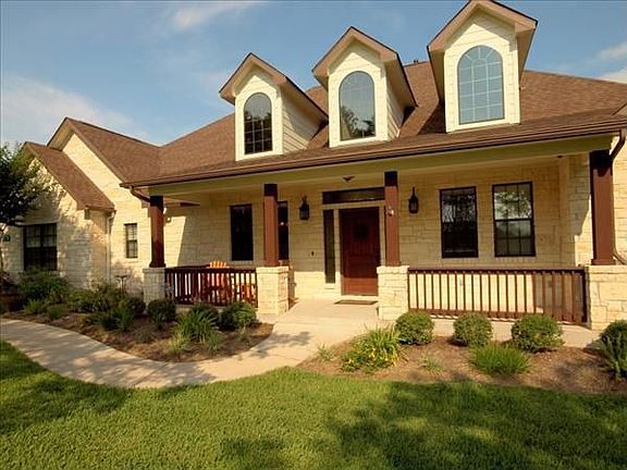 4th image of 135 Old Settlers Dr