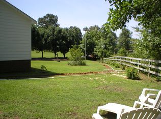 125 Railroad Rd, Benson, NC 27504