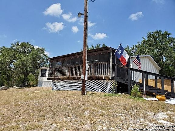 3rd image of 320 County Road 242