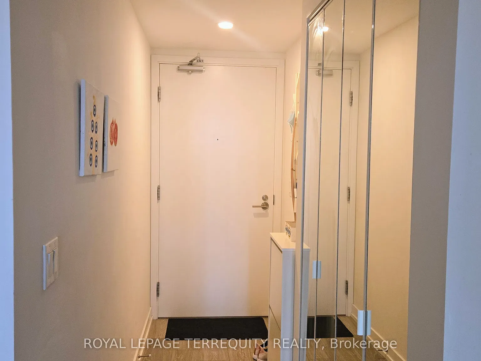 Zen Condo — Photo 2