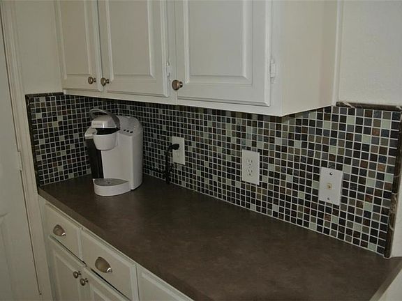 5th image of 2244 Dampton Dr