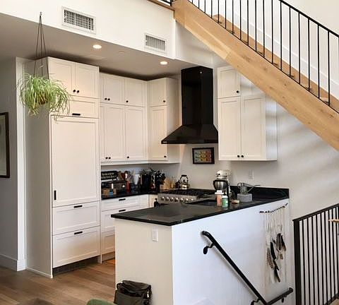 2nd image of 113 Kane St APT 3B