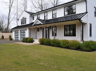 38 Aliperti Rd, Riverhead, NY 11901