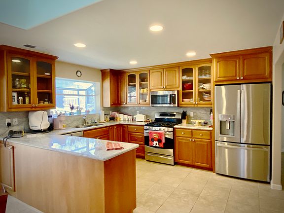 5th image of 3858 Northpark Pl