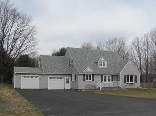 194 Paris Rd, New Hartford, NY 13413