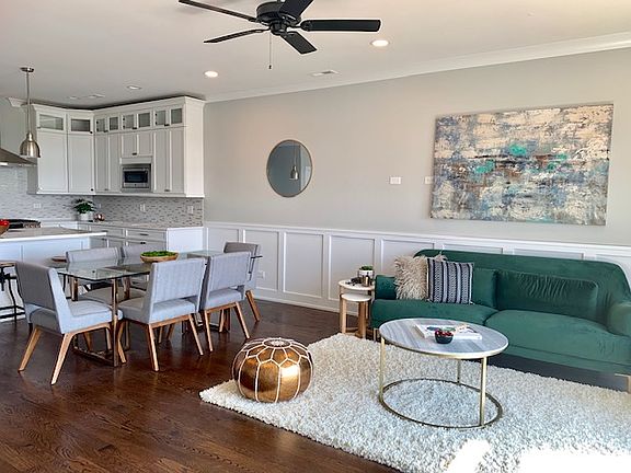 4th image of 2508 W Diversey Ave #4E