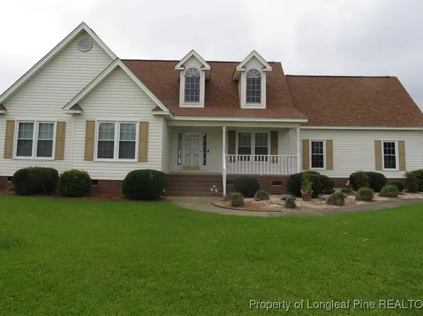 103 Autumn Chase Blvd, Lumberton, NC 28358