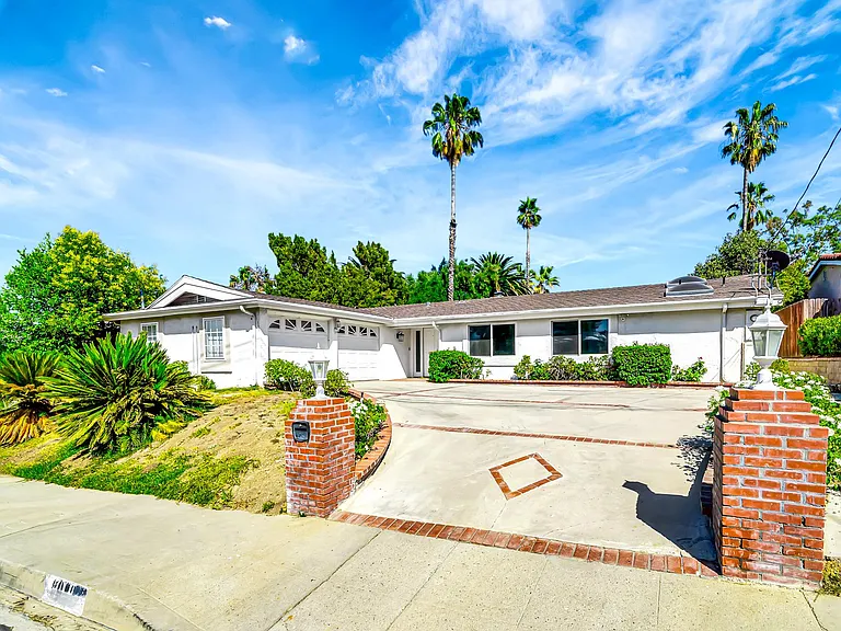 5854 McDonie Ave — Photo 48