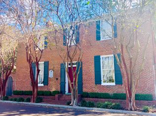 207 S Wall St, Natchez, MS 39120