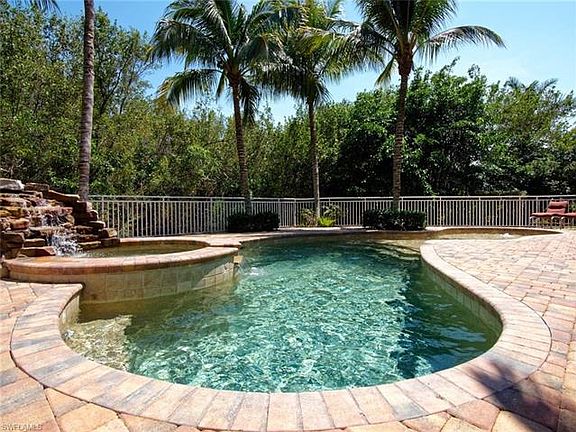3rd image of 2167 Starfish Ln