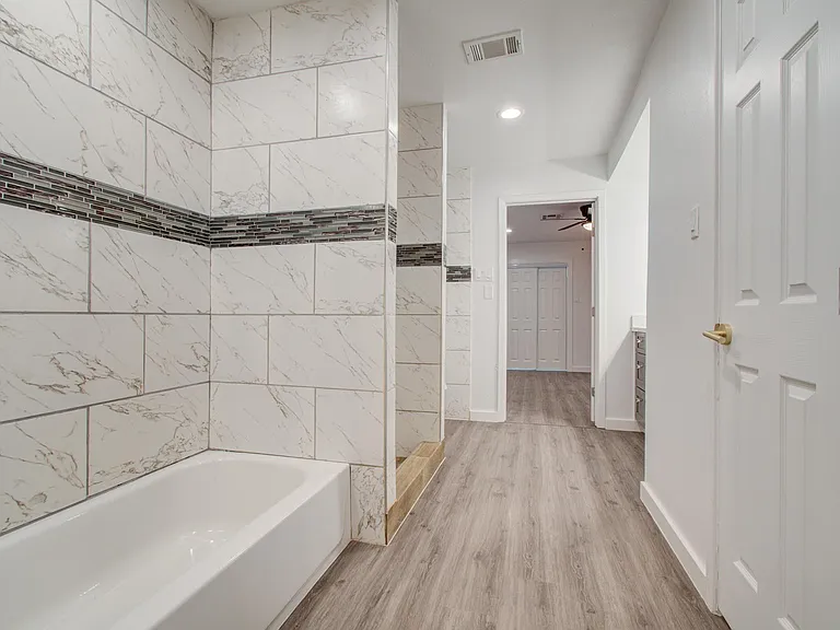 523 Brandon Rd — Photo 14