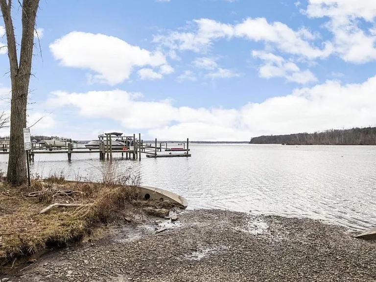 5112 Remington Dr — Photo 27