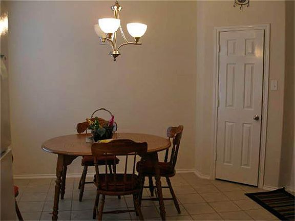  Breakfast room