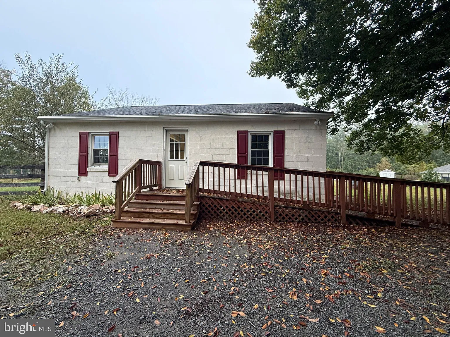 2 bed, 1.0 bath, 976 sqft, $1,500 — Photo 2