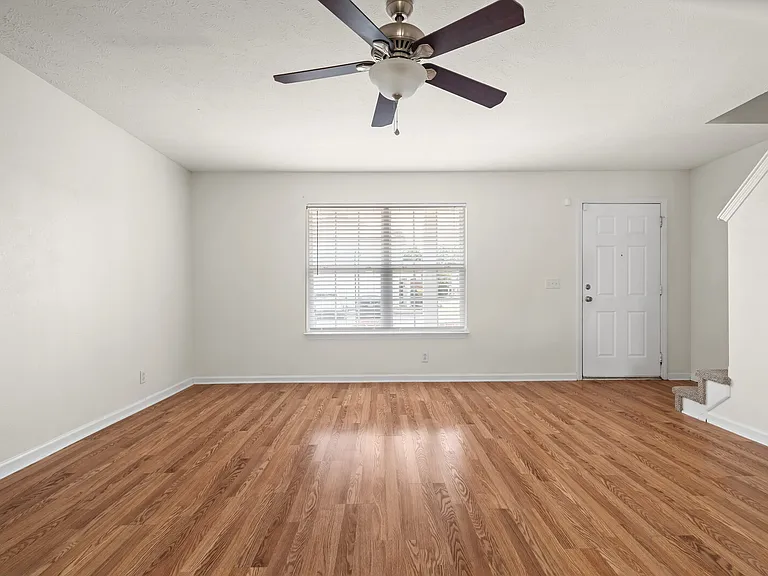 426 Arapaho Dr — Photo 11