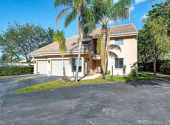 3rd image of 16330 Malibu Dr #15