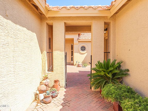 3rd image of 24209 S BRIARCREST Drive