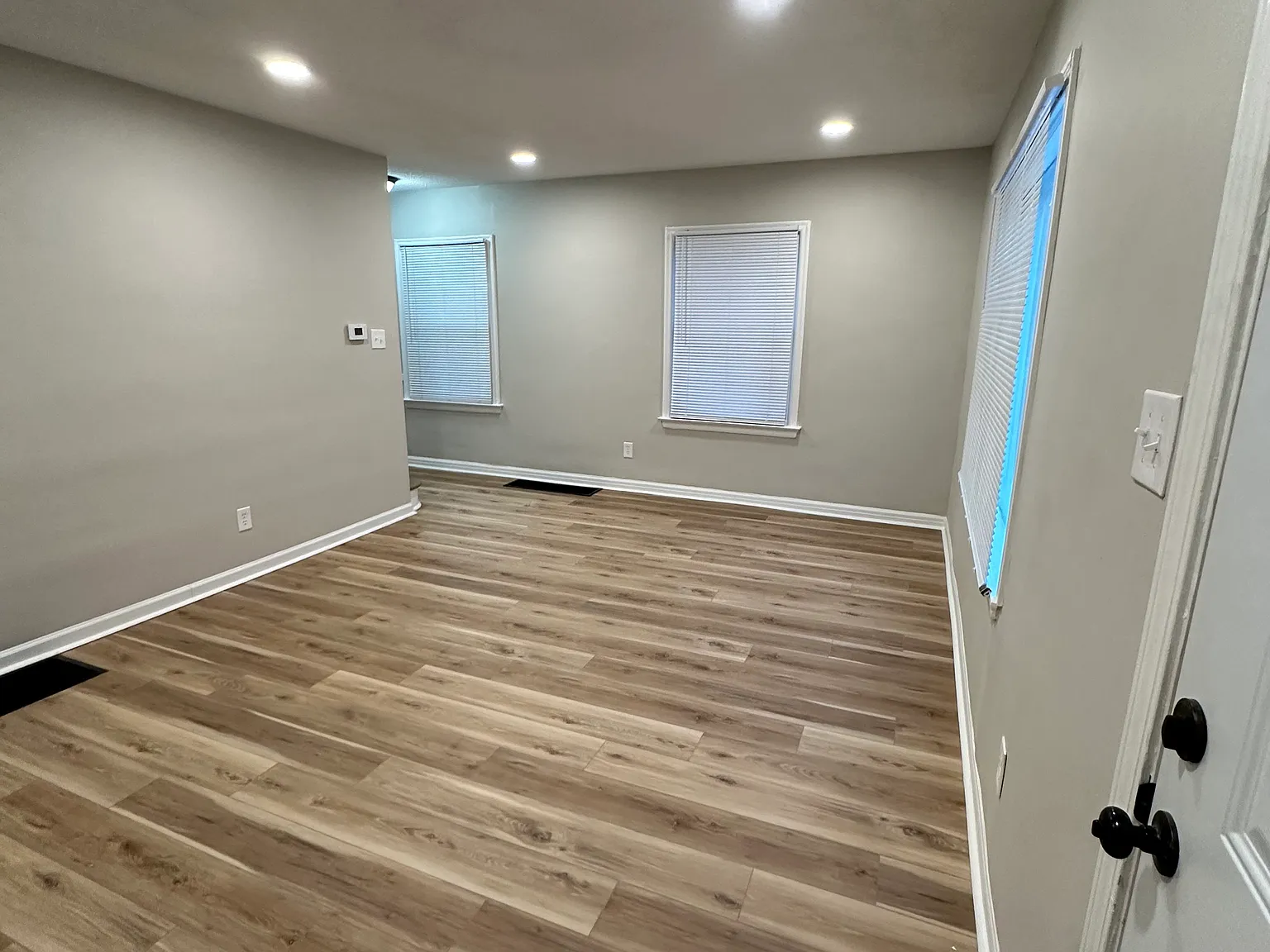 2 bed, 1008 sqft, $1,500 — Photo 2