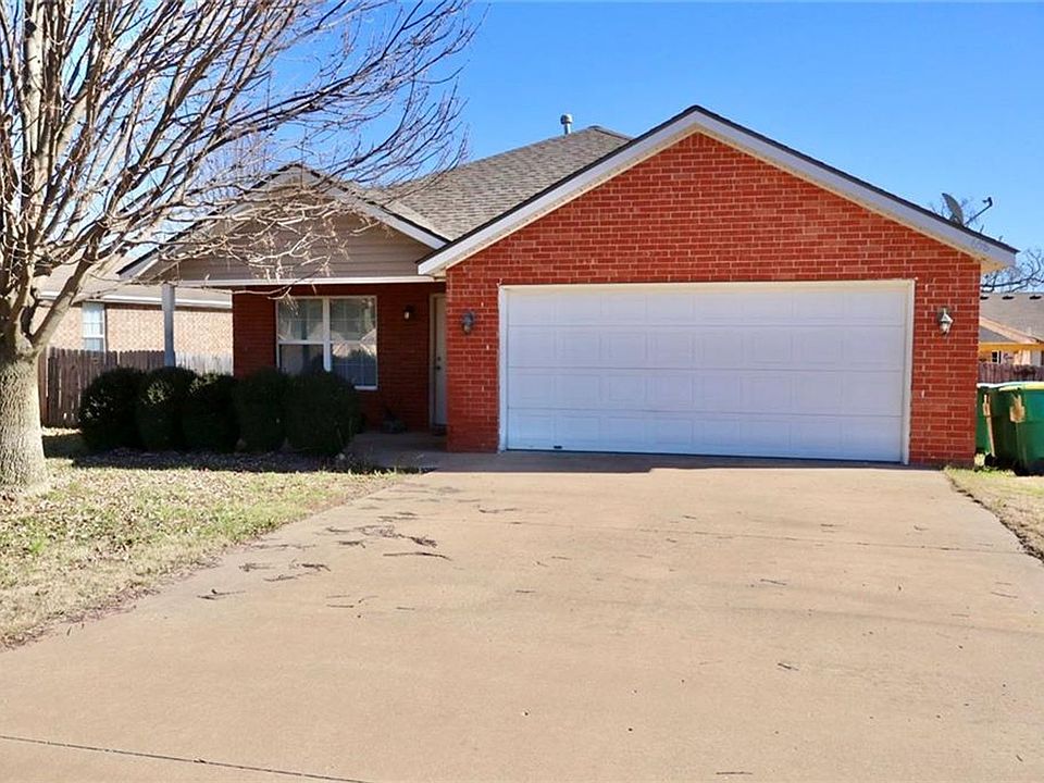 1st image of 658 Olivia Ln