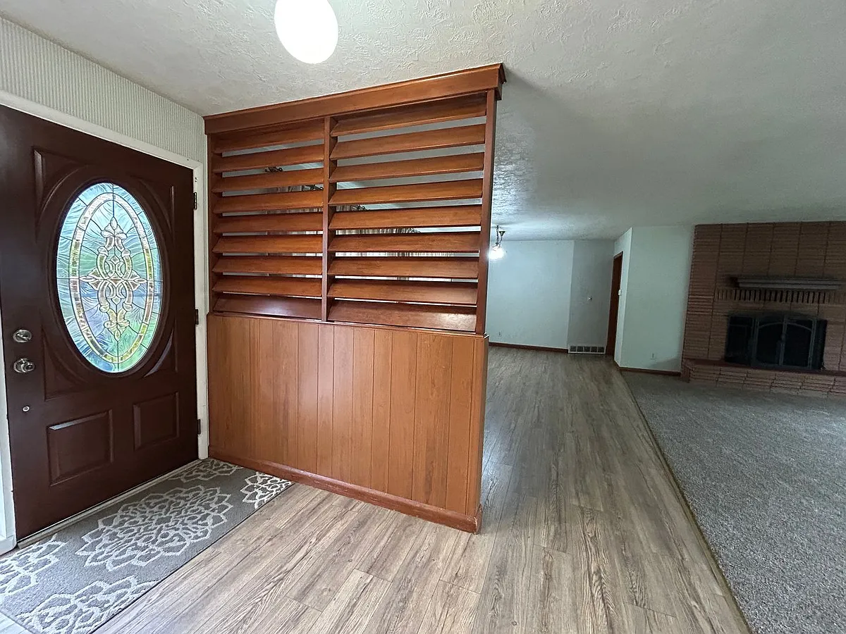 Building Photo - 3143 Wildwood Dr