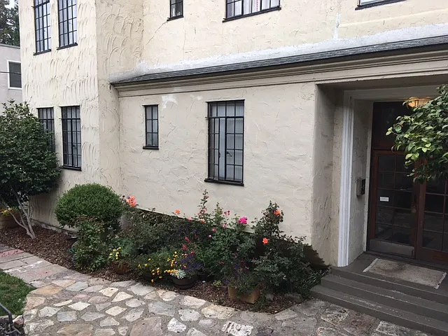 1 bed, 1000 sqft, $2,995 — Photo 1