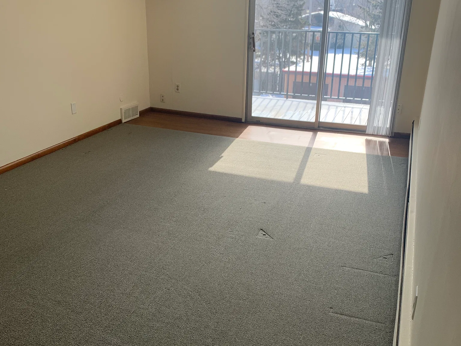 170 Elmer St W — Photo 3