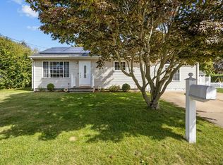 30 Alsada Rd, Swansea, MA 02777