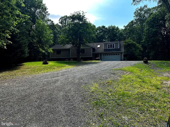 3587 Monarch Ln, Midland, VA 22728