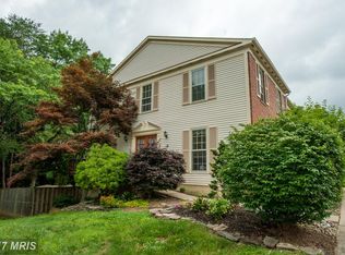 6147 Summer Park Ln, Alexandria, VA 22315