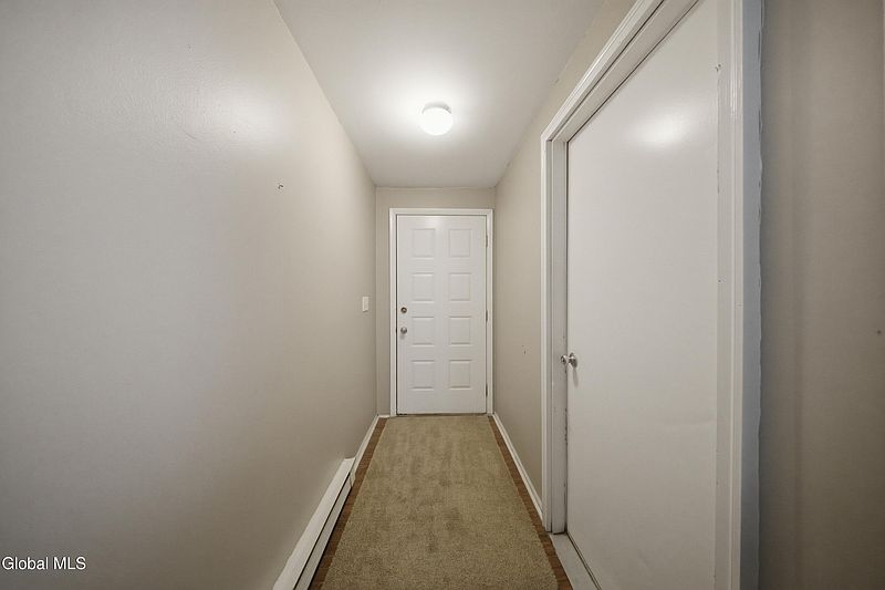 3rd image of 268 Thimbleberry Road