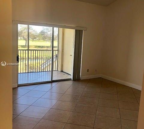 2nd image of 1065 Coral Club Dr #1065