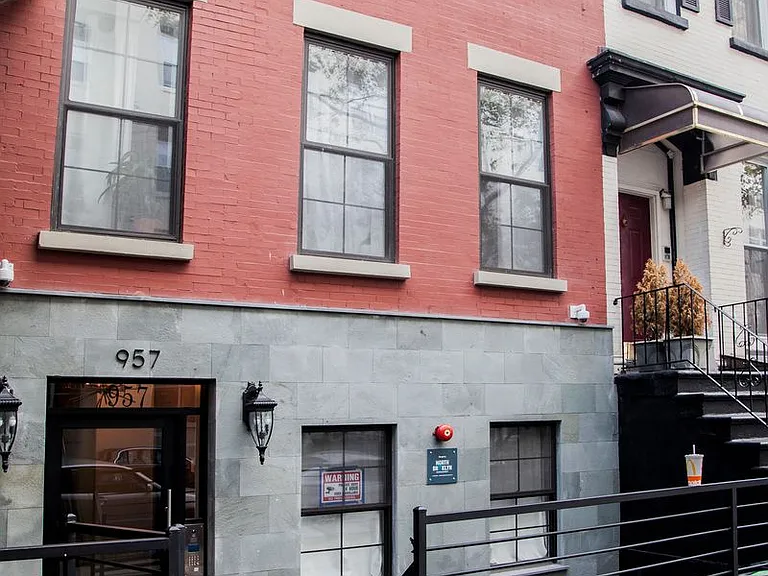 957 Kent Ave #3C — Photo 6