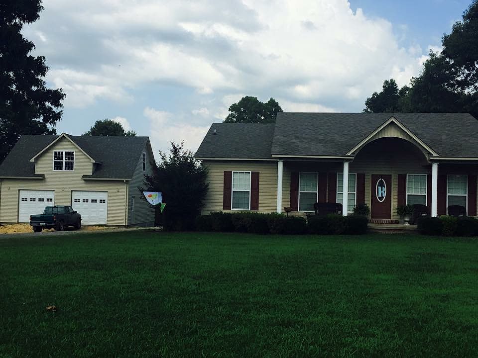 2nd image of 2040 Moody Dr