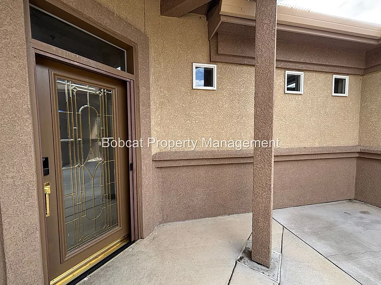 963 Ranchview Cir — Photo 12