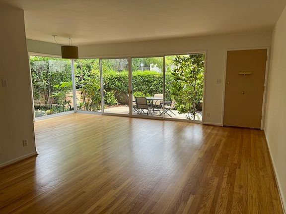 4th image of 1000 San Pasqual St APT E