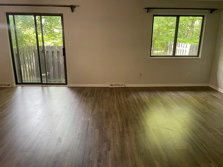9404 Sherman Ln — Photo 14