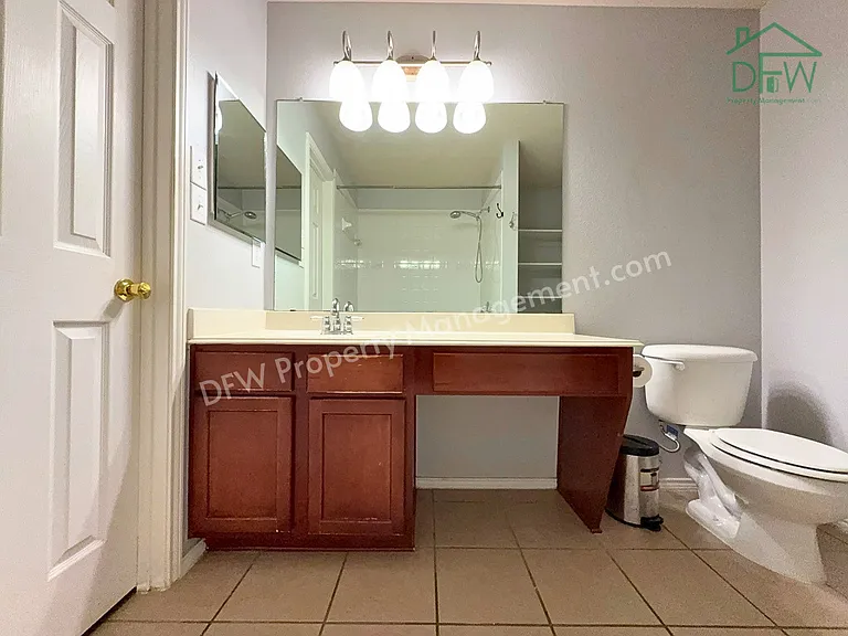 9120 Goldenview Dr — Photo 12
