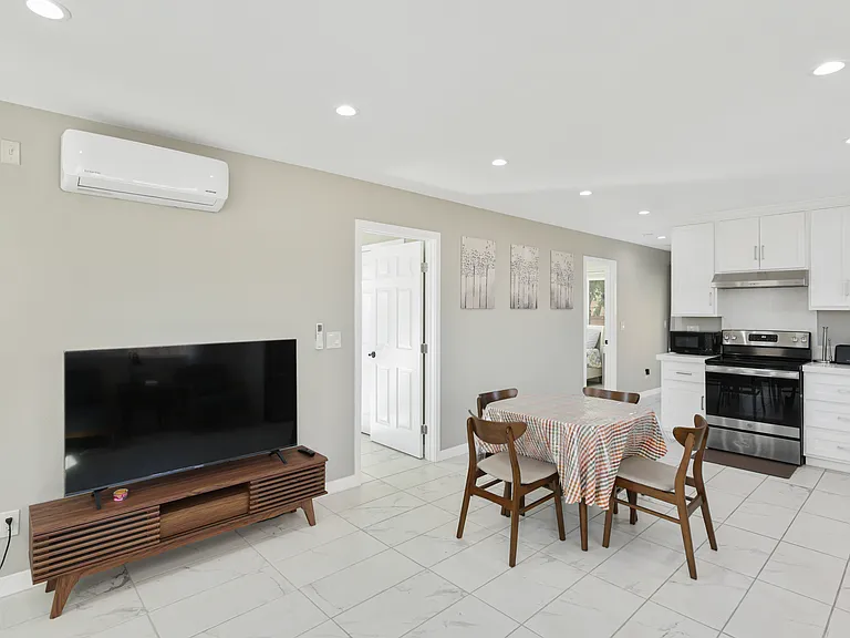 1472 Cerritos Ave #A — Photo 15