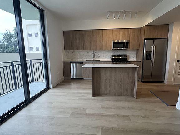 4th image of 8425 NW 34th Dr #2837700