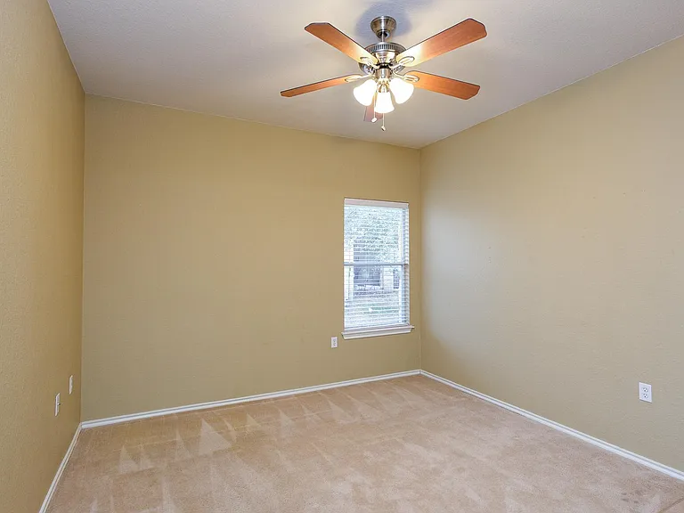 10312 Lone Pine Ln — Photo 12