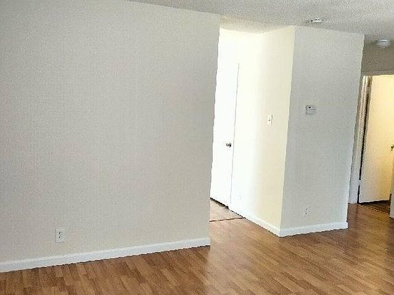 2nd image of 1549 Lincoln Blvd APT 5