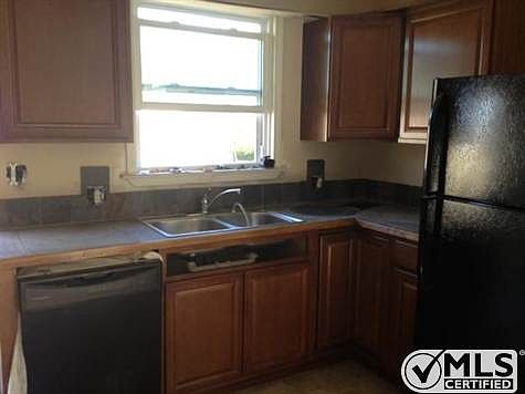 2nd image of 400 Leeville Park
