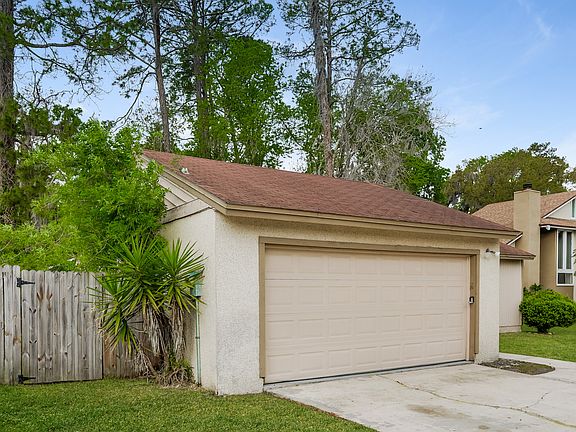 3rd image of 11650 Tyndel Creek Dr