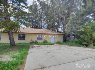 903 63rd Ave W, Bradenton, FL 34207