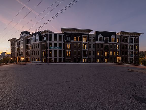 2nd image of 999 Wareham Dr #265