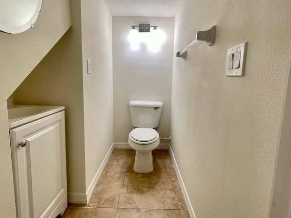 2481 Temple Grove Ln, Kissimmee, FL 34741