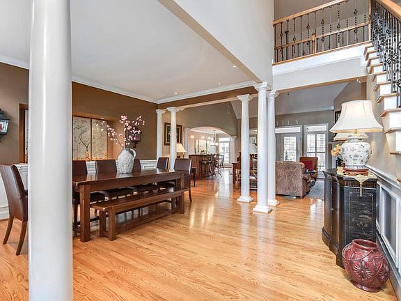 3rd image of 1812 Saint Anselm Ln